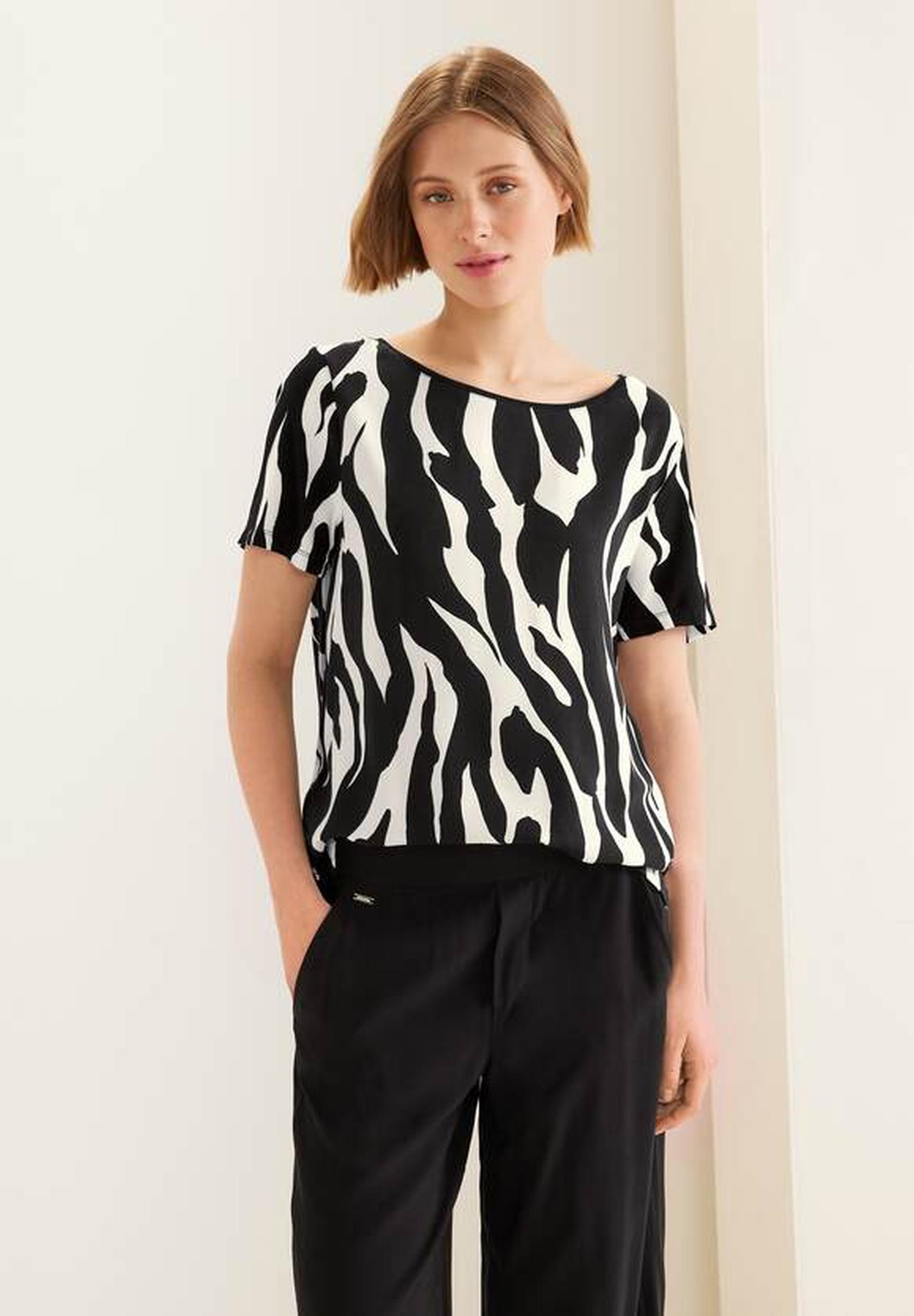 Trendiges Damenshirt im Materialmix aus der Kollektion von Street One in  schwarz - 319590